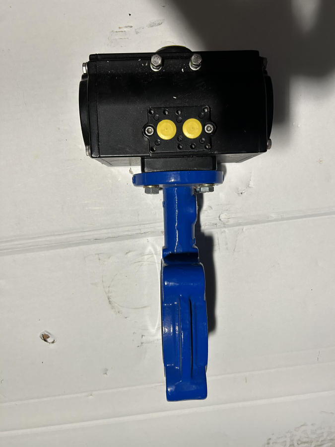 Grinnell Flow Control Pneumatic Rack & Pinion Actuator GRP-004U-K-S060 + Series 8000 Butterfly Valve LC-8271-7 Size 3", photo 1 of 6