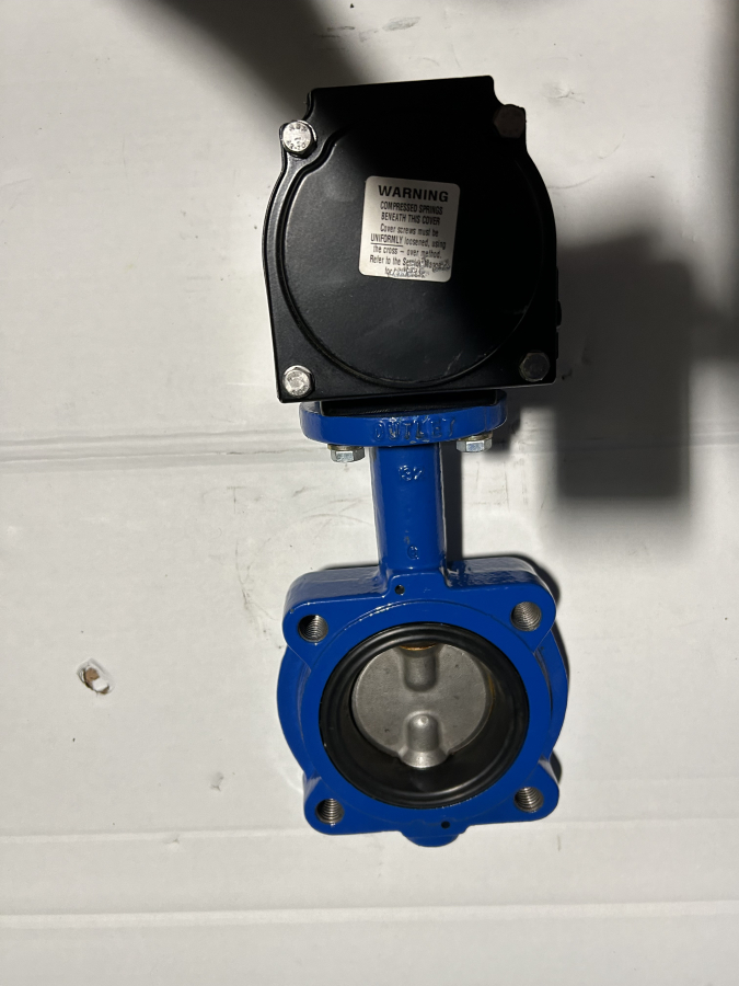Grinnell Flow Control Pneumatic Rack & Pinion Actuator GRP-004U-K-S060 + Series 8000 Butterfly Valve LC-8271-7 Size 3", photo 2 of 6