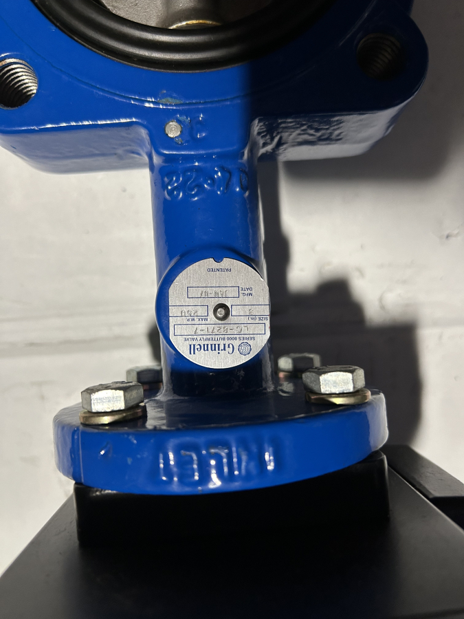 Grinnell Flow Control Pneumatic Rack & Pinion Actuator GRP-004U-K-S060 + Series 8000 Butterfly Valve LC-8271-7 Size 3", photo 6 of 6