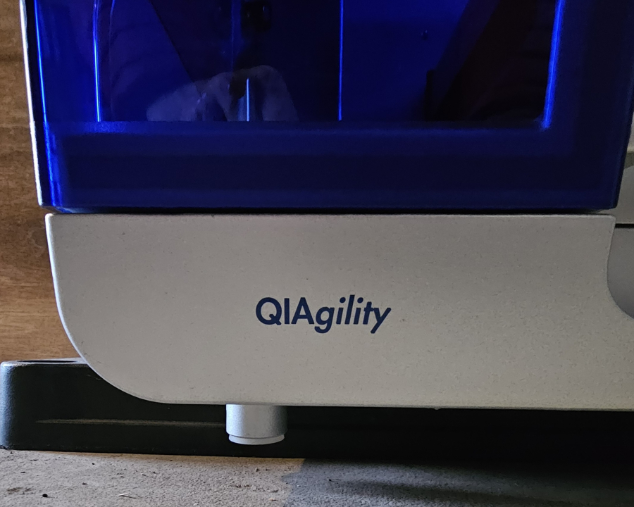 Qiagen QIAgility Bench Top Rapid High Precision PCR Experimental Instrument; SN:3373, photo 6 of 20
