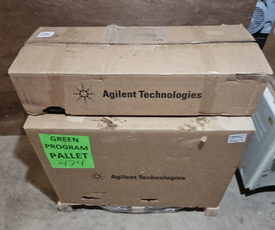 Agilent G2571-64000 MS120 Rotary Vane Pump w/ Noise Abatement System; SN:IT2422N046, photo 21 of 23
