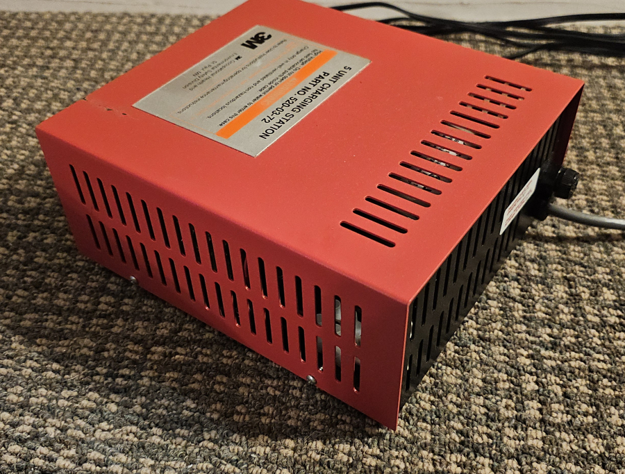 3M 5 Unit Charging Station, photo 11 of 15