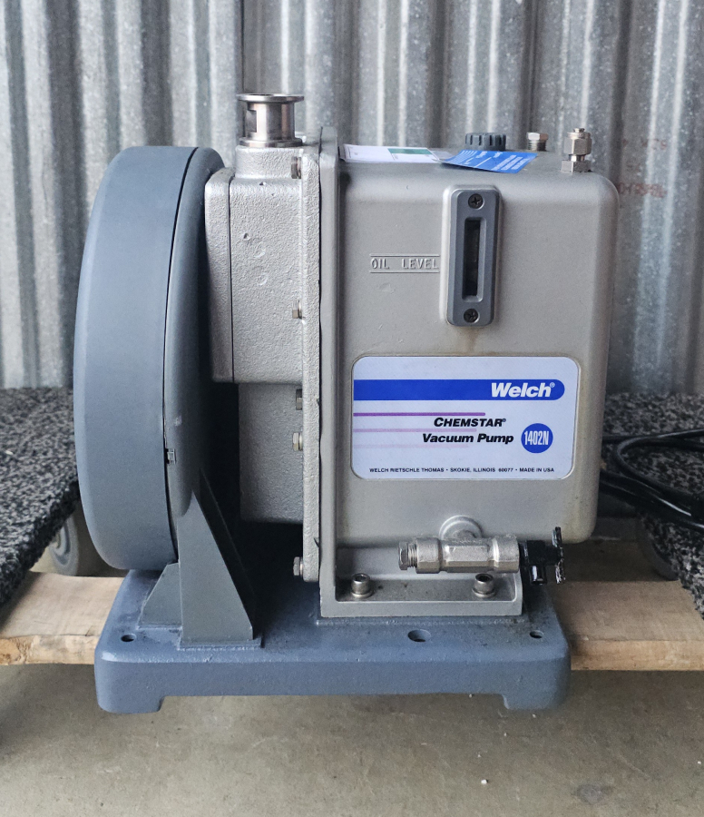 Welch 1402N Vacuum Pump; SN:EB07/1414, photo 9 of 13