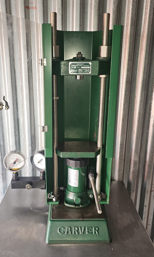 Carver Model C Laboratory Press Hydraulic Hand 12 Ton Bench Top + Tool Box ; SN:29000-385, photo 2 of 25