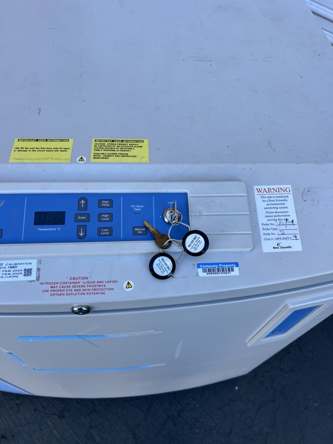 Thermo 7404 CryoPlus 3 LN2 Storage System; SN:300039128, photo 1 of 8