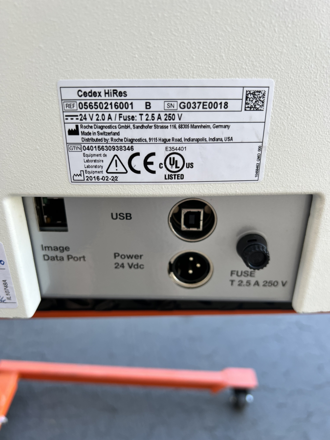 Roche Cedex HiRes Cell Analyzer w/ monitor; SN:G037E0018, photo 6 of 9