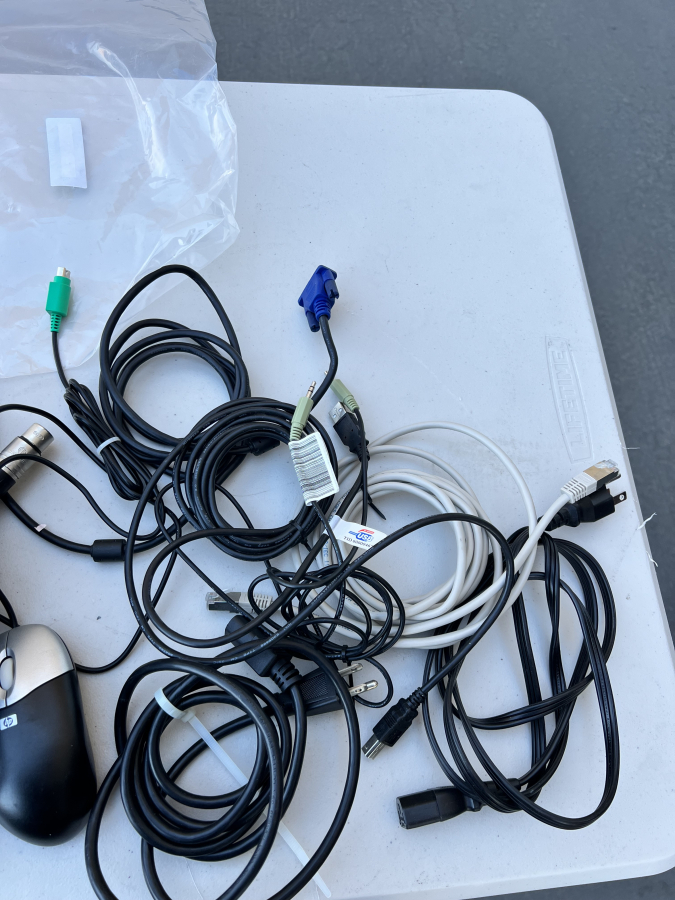 Roche Cedex HiRes Cell Analyzer w/ monitor; SN:G037E0018, photo 2 of 9