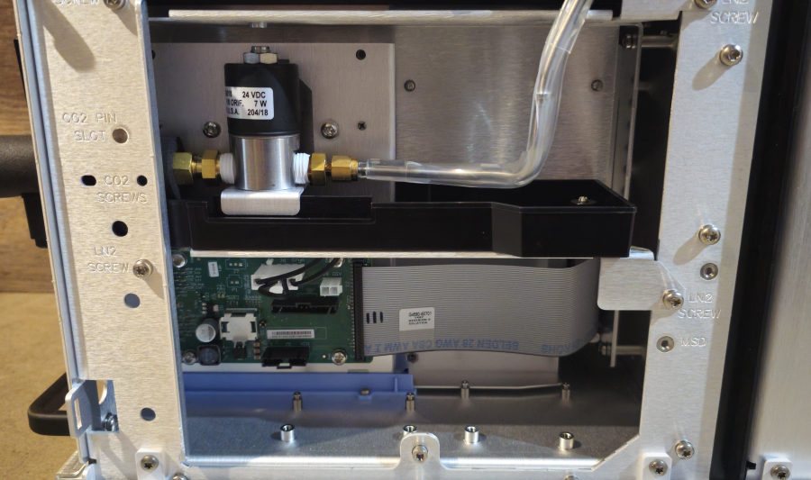 New Agilent 9000 Intuvo G3950A Gas Chromatograph CN18460001, photo 35 of 72
