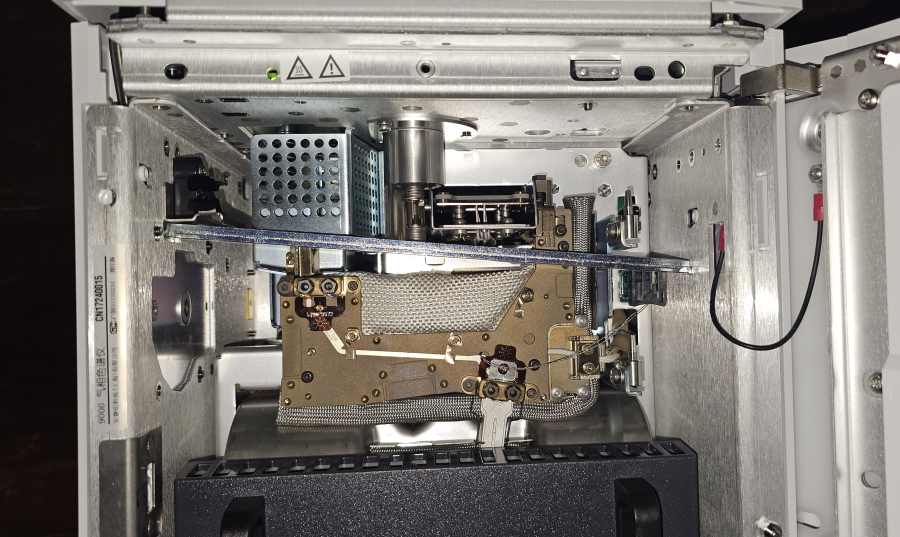 New Agilent 9000 Intuvo G3950A Gas Chromatograph CN17240015 FID, photo 42 of 66