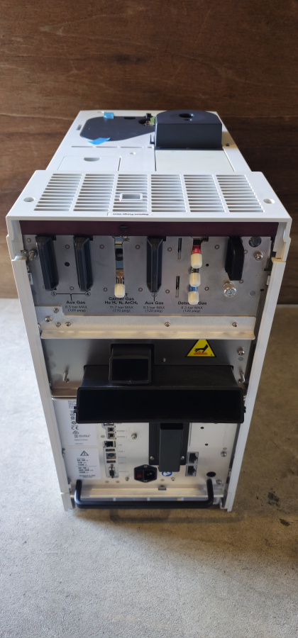 Agilent 9000 Intuvo G3950A Gas Chromatograph CN18100001 FID, photo 59 of 71