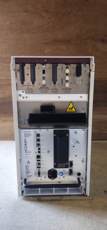 Agilent 9000 Intuvo G3950A Gas Chromatograph CN18100001 FID, photo 61 of 71