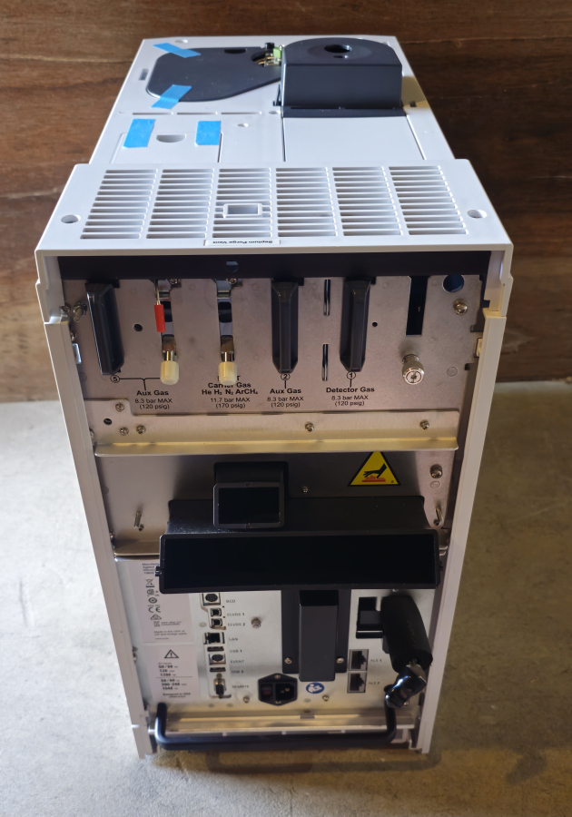 New Agilent 9000 Intuvo G3950A Gas Chromatograph US21200001 AUX, photo 37 of 50