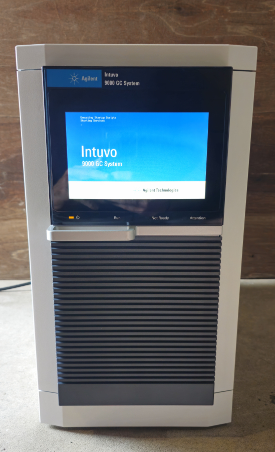 New Agilent 9000 Intuvo G3950A Gas Chromatograph CN19220001 FID, photo 6 of 54