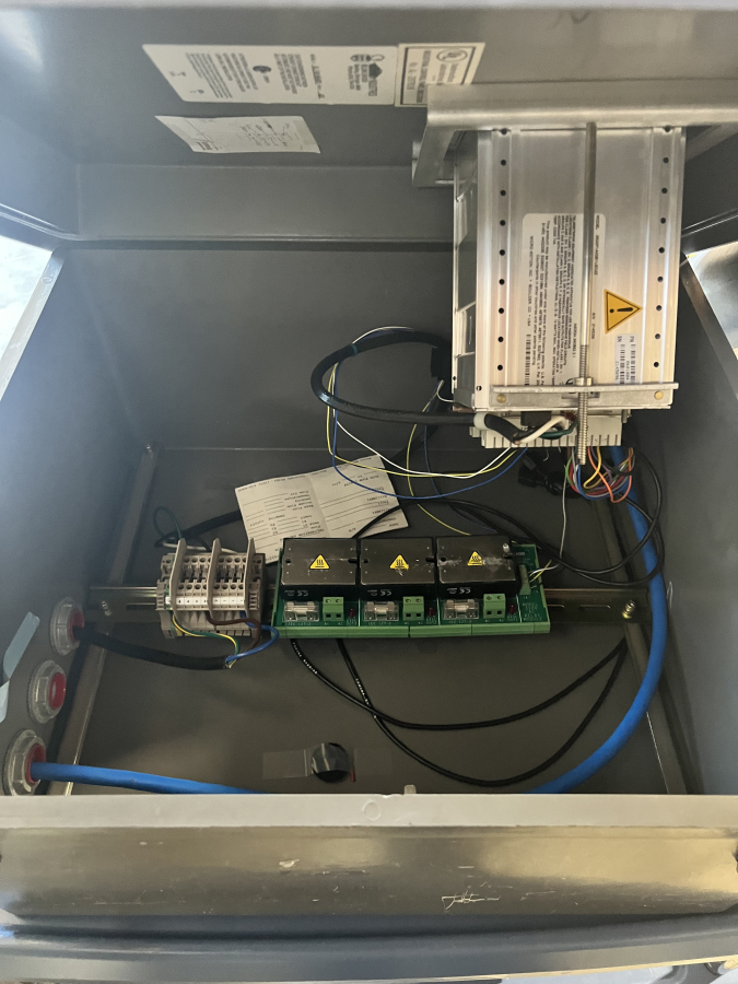 CMF100M339NU Micro Motion Flow Transmitter; SN:2145096/360892, photo 2 of 20