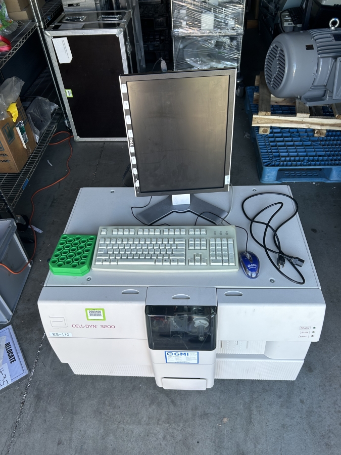 Abbott Laboratories 2005 Cell-Dyn 3200 Analyzer + Monitor + More; SN:30431AH, photo 1 of 13
