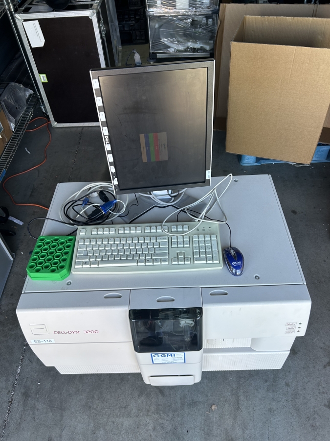 Abbott Laboratories 2005 Cell-Dyn 3200 Analyzer + Monitor + More; SN:30431AH, photo 13 of 13