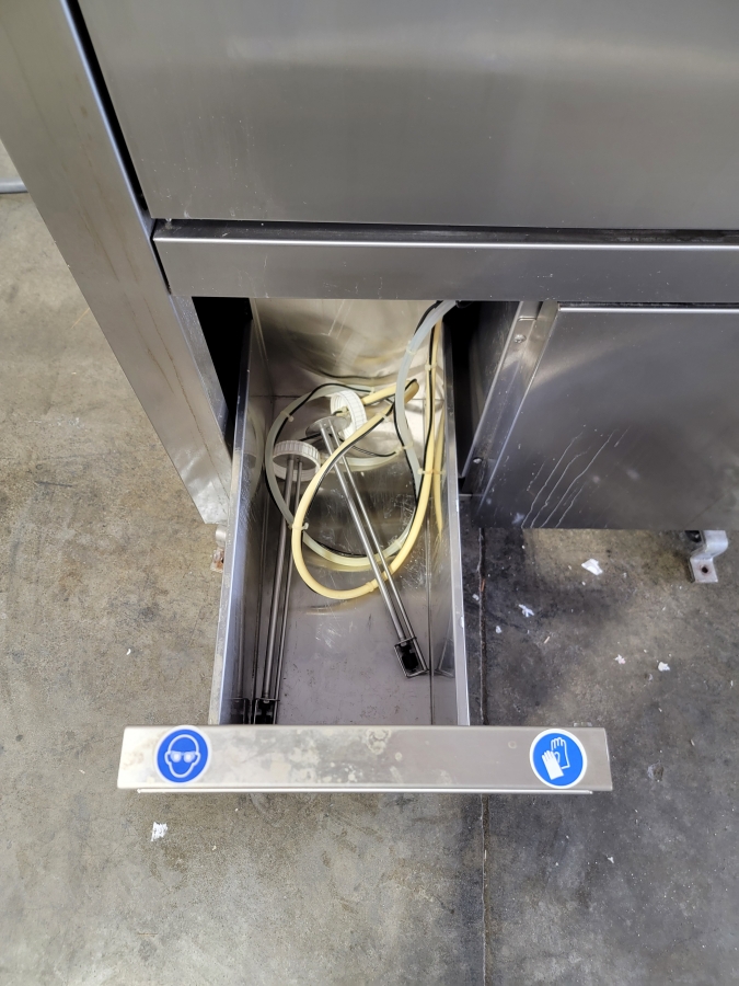 Getinge Lancer 1400 LXP Laboratory Dishwasher; SN:6E024635, photo 3 of 11