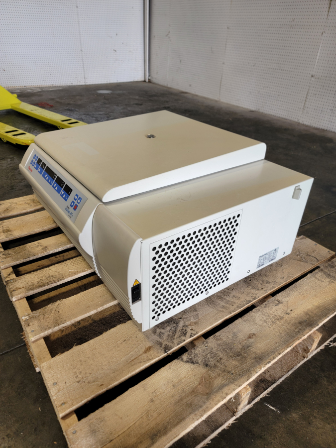 Thermo Scientific Sorvall Legend RT+ Plus Refrigerated Centrifuge With Swing Bucket Rotor, photo 6 of 10