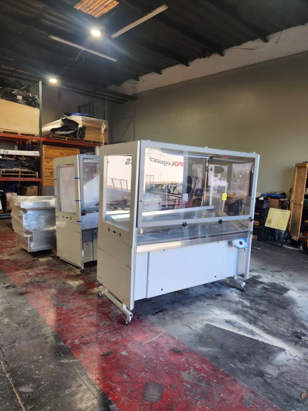 TWO 6' Labconco Biological Safety Cabinets 3300600 parts/repair, photo 10 of 12