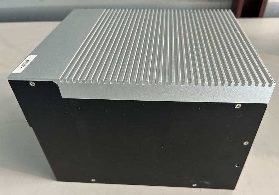 Vecow RCS-9422H Fanless Rugged PC i7-6700TE 2.4GHz Embedded Computing System , photo 8 of 14