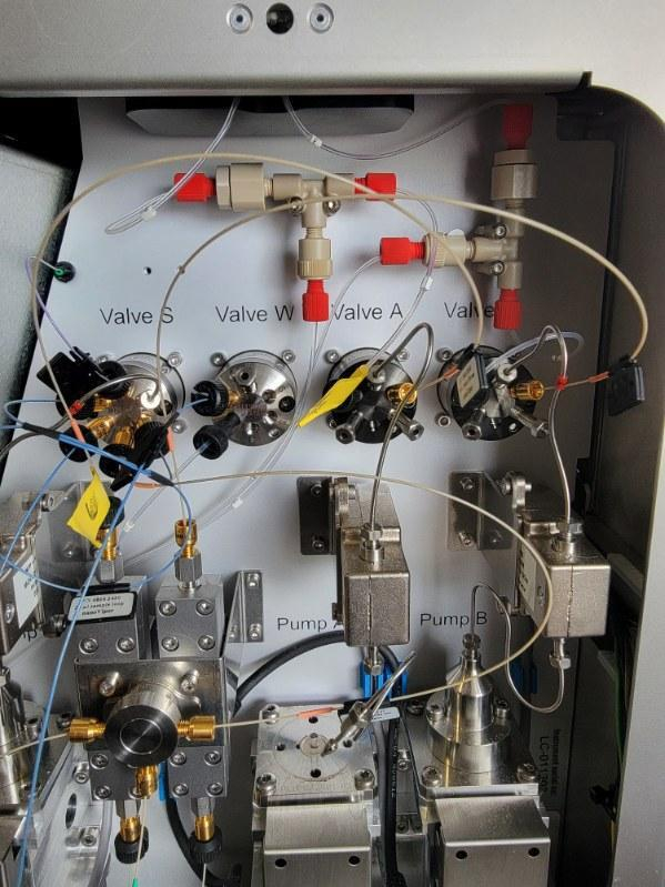 Thermo Easy nLC 1000 LC120 uHPLC Nano-Flow Liquid Chromatography Sampler; SN:LC-011303, photo 10 of 15