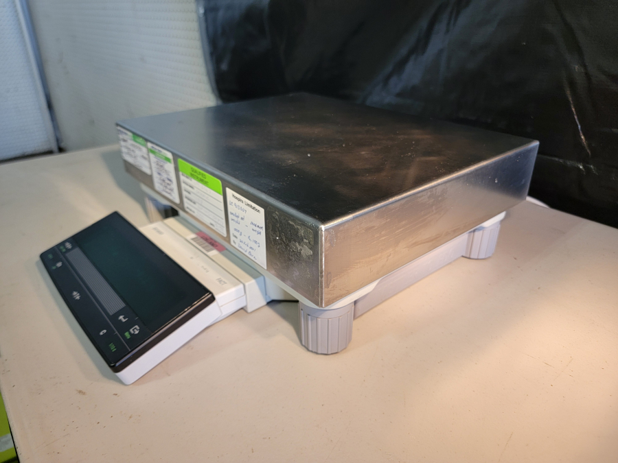 Mettler Toledo SR16001 Precision Balance Digital lab scale; Max. 16100g. d=0.1 g ;SN: 2115154721, photo 7 of 9