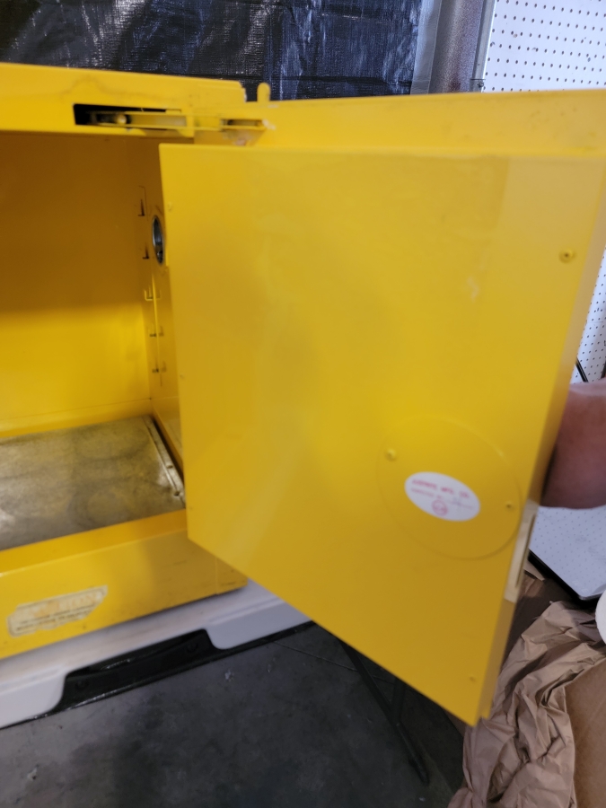 Justrite 4 Gal Flammable chemical countertop Workstation Safety storage Cabinet, photo 5 of 6