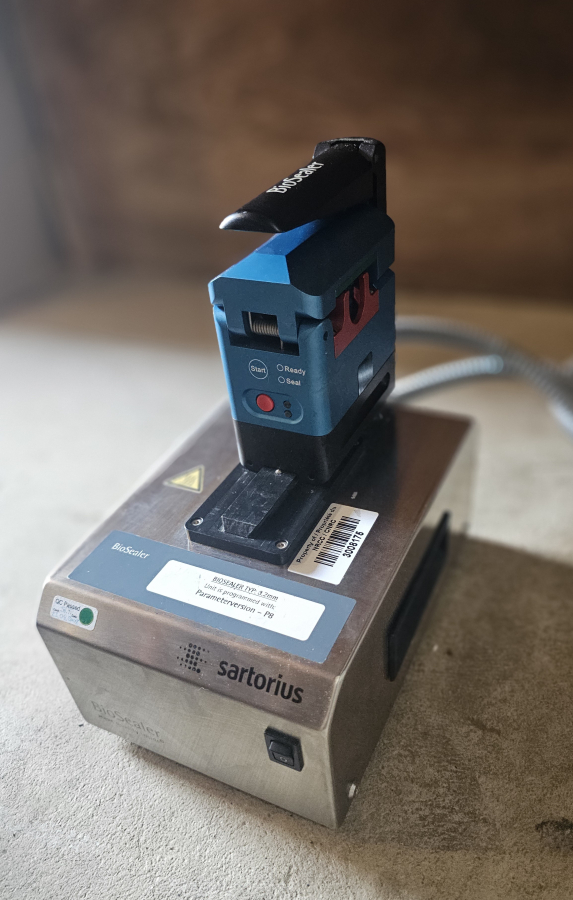 Sartorius BioSealer Handheld Automated Tube Sealer 16363-P8 Stedim Reed Electronics; SN:RS10157, photo 7 of 24