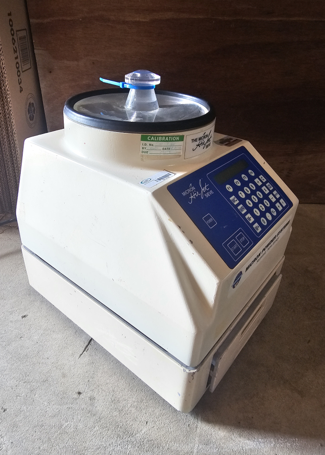 Micron powder system Air Jet sieve Particle Size Analyzer Sieving Machine; SN:75734I, photo 16 of 27