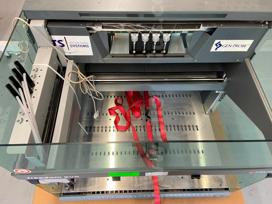 Tecan Freedom EVO 100 Base Liquid Handler Automated Pipetting System; SN:5010000011, photo 2 of 4