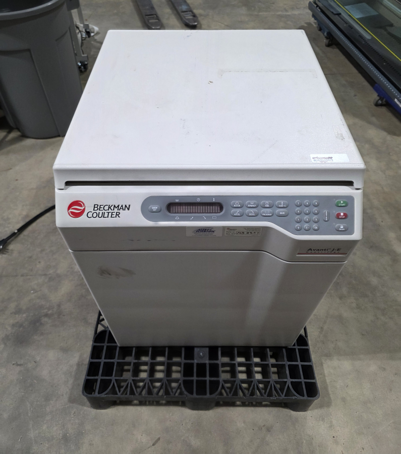 Beckman Coulter Avanti J-E 369001 High-Speed Refrigerated Floor Centrifuge, photo 3 of 17