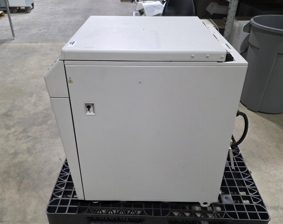 Beckman Coulter Avanti J-E 369001 High-Speed Refrigerated Floor Centrifuge, photo 8 of 17