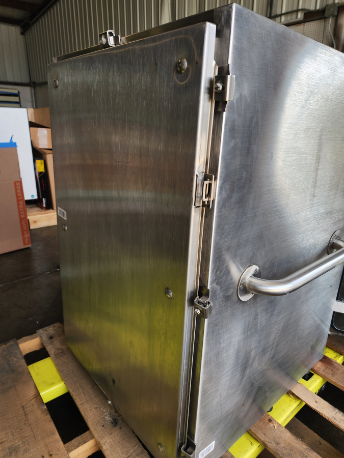 KMD 3599 SS Vacuum Forming Press System w/ GE Pump Motor & parts 2008 SS; SN:CPS-2887, photo 9 of 18