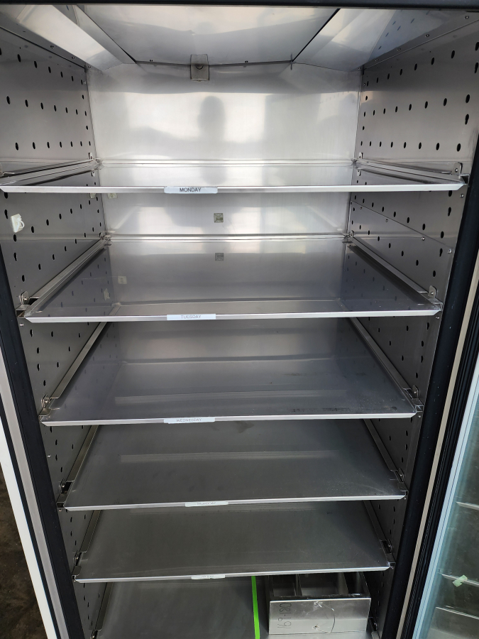 Thermo Forma 3920 Large Capacity Environmental Chamber Lab Incubator. Catalog No; 306288-614, photo 9 of 11