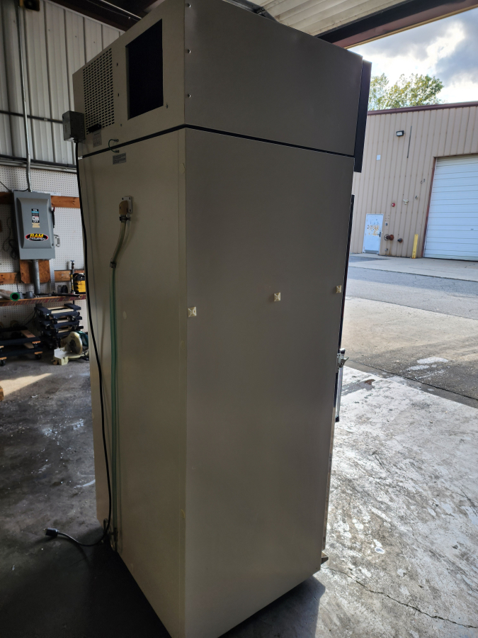 Thermo Forma 3920 Large Capacity Environmental Chamber Lab Incubator. Catalog No; 306288-614, photo 1 of 11