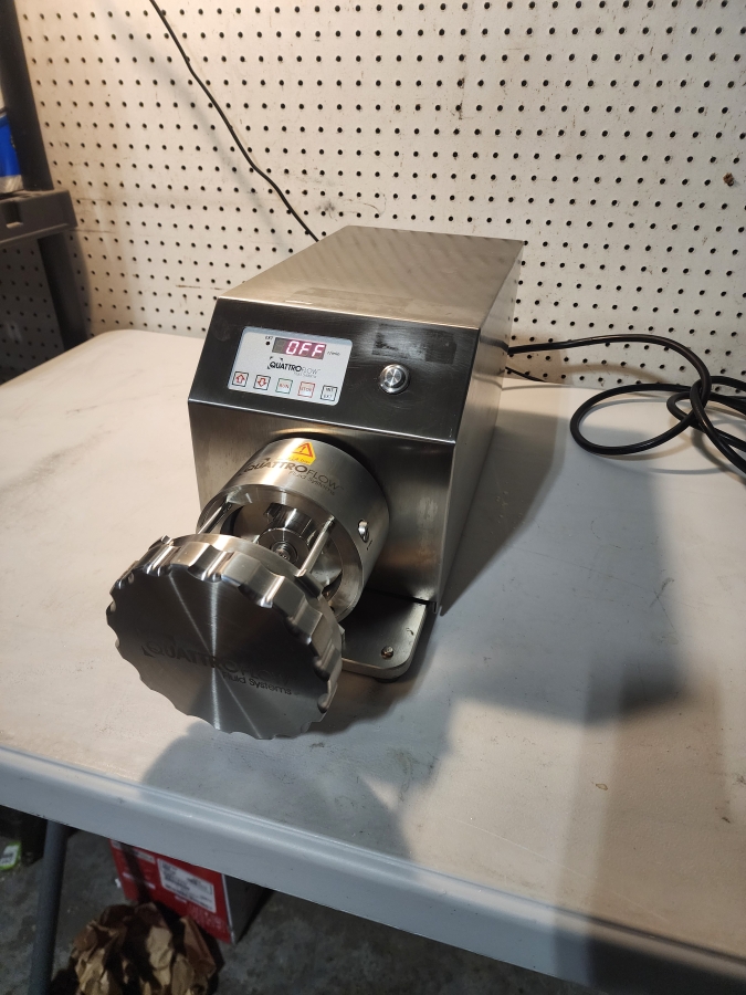 QuattroFlow Fluid Systems QF12SUHT5-A-EZ Diaphragm Pump Drive, photo 2 of 6