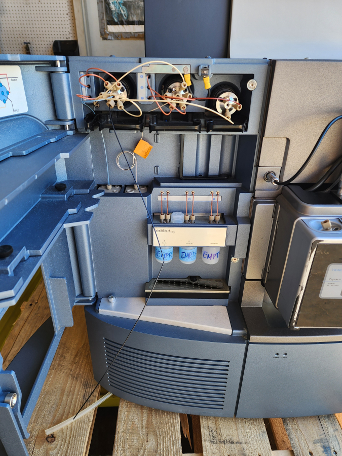 Waters Xevo G2-S QTof Mass Spectrometer; SN:YDA-098, photo 5 of 24