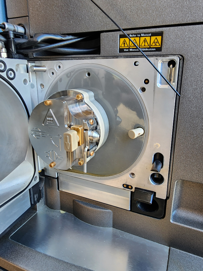 Waters Xevo G2-S QTof Mass Spectrometer; SN:YDA-098, photo 11 of 24