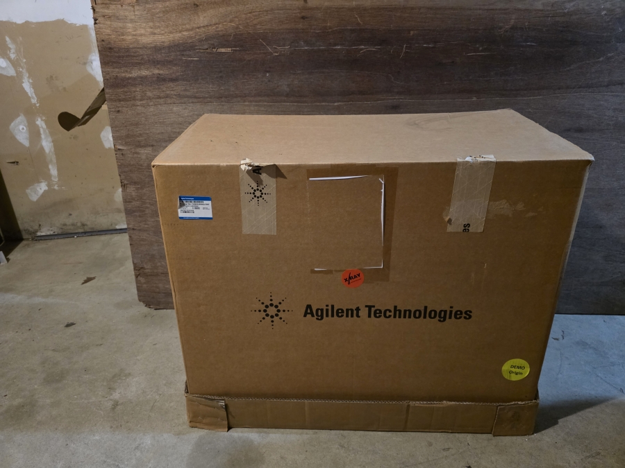 Agilent Intuvo 9000(G3952A) Gas Chromatograph System; SN:CN18130004, photo 8 of 56