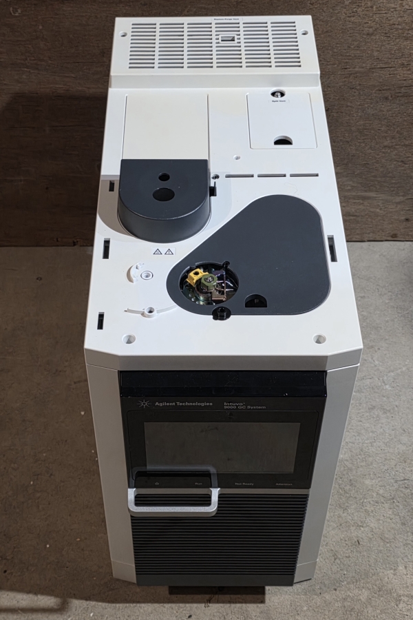 Agilent Intuvo 9000(G3952A) Gas Chromatograph System; SN:CN18130004, photo 12 of 56