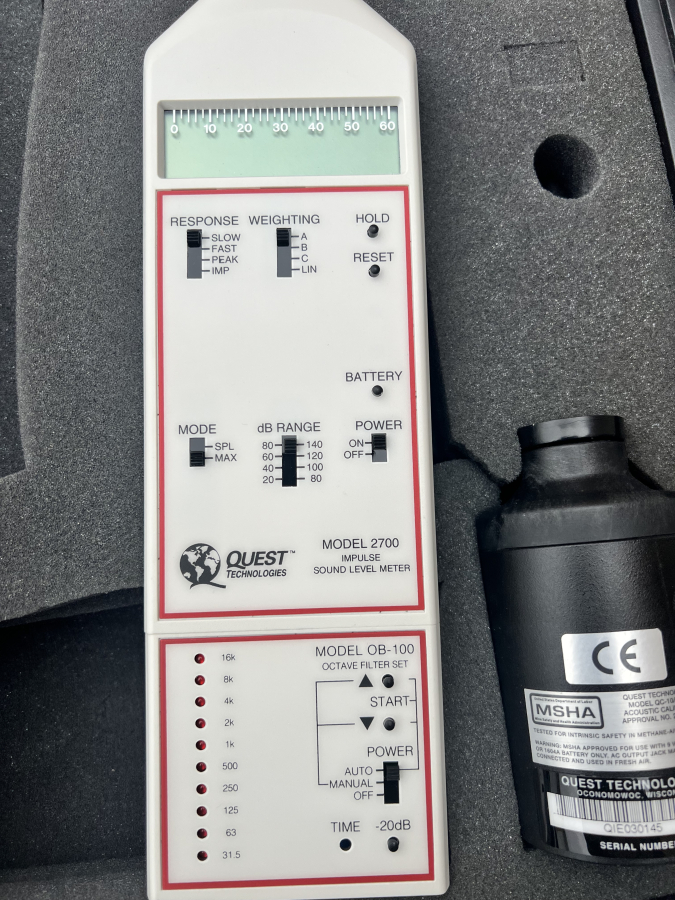 Quest 2700 Industrial Sound Level Meter w/ QC-10/QC-20 sound calibrator; SN:HWE010030, photo 3 of 5