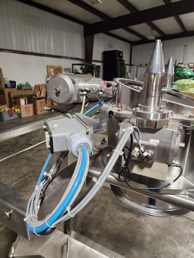 Glatt TKS Split Butterfly Valve Pneumatic Containment Valve + Discharge Hopper, photo 8 of 9