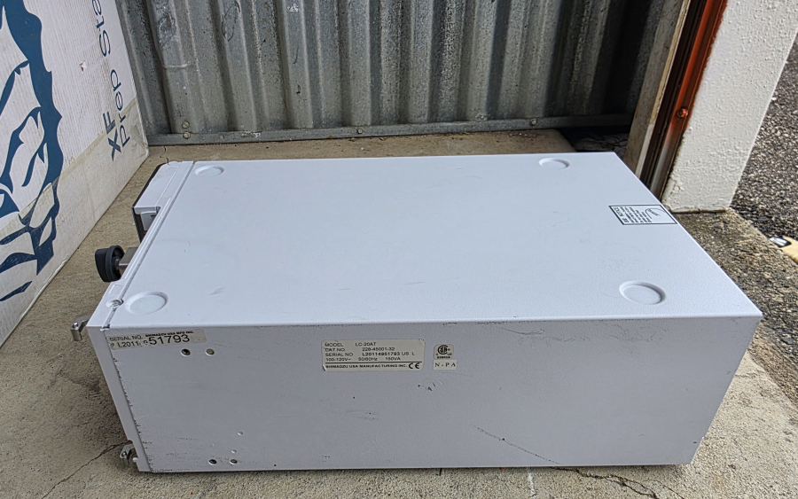 Shimadzu HPLC LOT SIL-HTA SIL-10AF x2 LC-20AT SCL-10AVP x3 DGU-14A x7 FCV-10ALVP x2 SN:L20013900027, photo 12 of 99