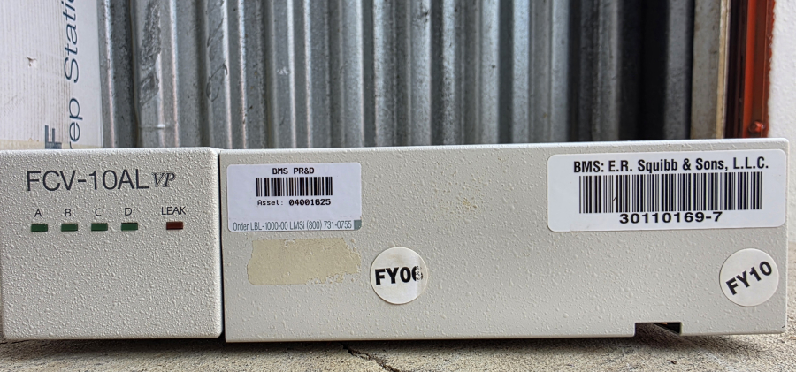 Shimadzu HPLC LOT SIL-HTA SIL-10AF x2 LC-20AT SCL-10AVP x3 DGU-14A x7 FCV-10ALVP x2 SN:L20013900027, photo 31 of 99