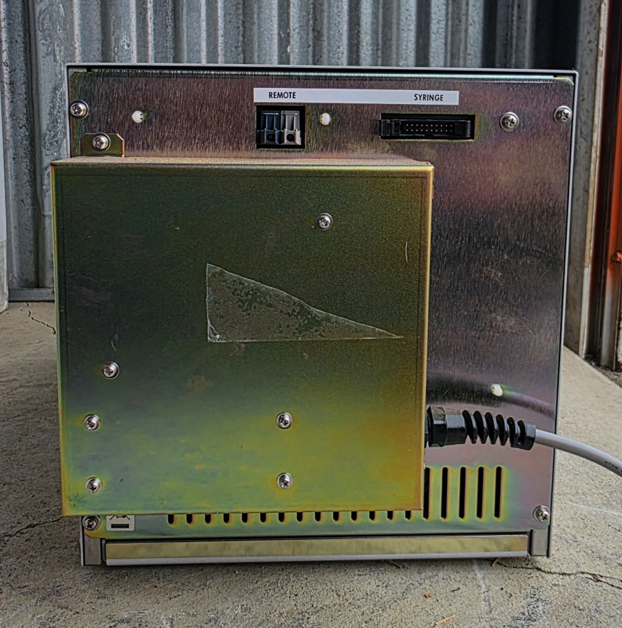 Shimadzu HPLC LOT SIL-HTA SIL-10AF x2 LC-20AT SCL-10AVP x3 DGU-14A x7 FCV-10ALVP x2 SN:L20013900027, photo 66 of 99