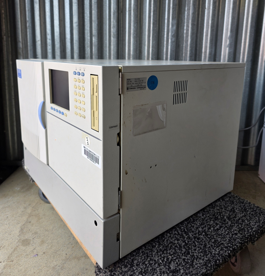 Shimadzu HPLC LOT SIL-HTA SIL-10AF x2 LC-20AT SCL-10AVP x3 DGU-14A x7 FCV-10ALVP x2 SN:L20013900027, photo 81 of 99