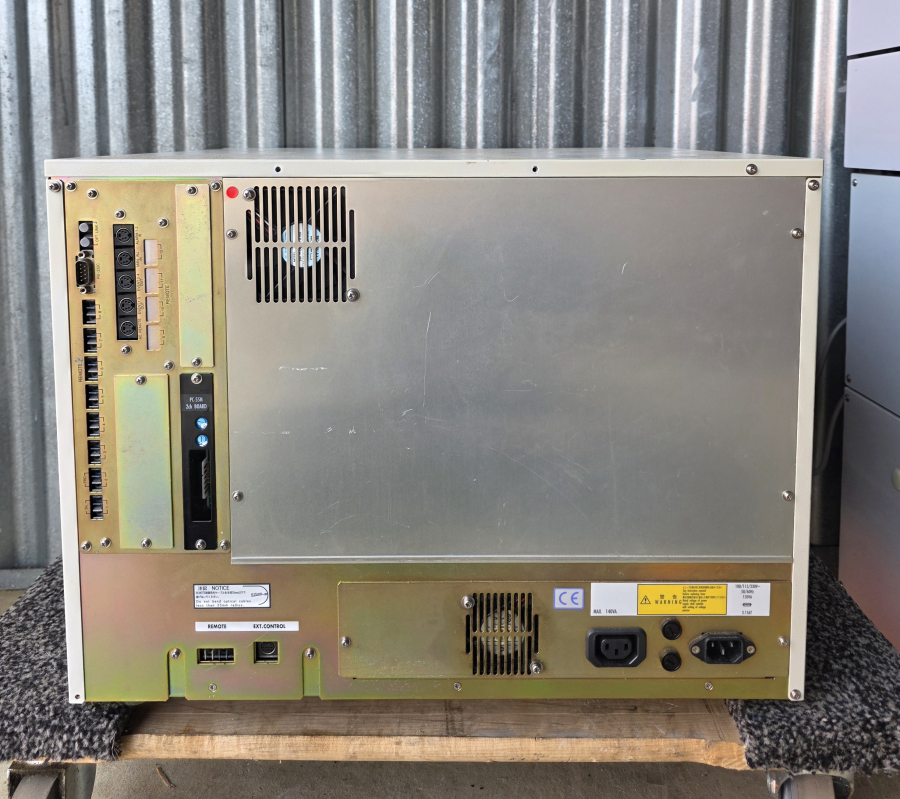 Shimadzu HPLC LOT SIL-HTA SIL-10AF x2 LC-20AT SCL-10AVP x3 DGU-14A x7 FCV-10ALVP x2 SN:L20013900027, photo 82 of 99