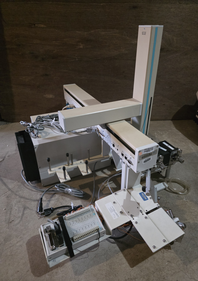 CTC Analytics HTC PAL Autosampler System w/ Dual Peltier Coolers 4 Pumps Valves, photo 30 of 37