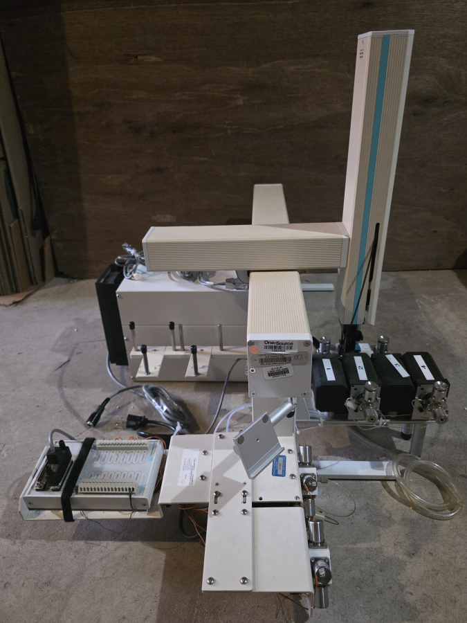 CTC Analytics HTC PAL Autosampler System w/ Dual Peltier Coolers 4 Pumps Valves, photo 31 of 37