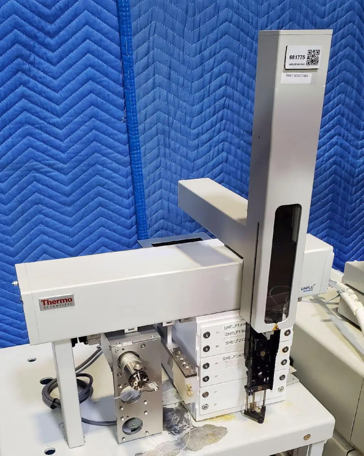 Thermo Scientific Dionex UltiMate 3000 XRS Open Autosampler OAS-3600TXRS, photo 3 of 22